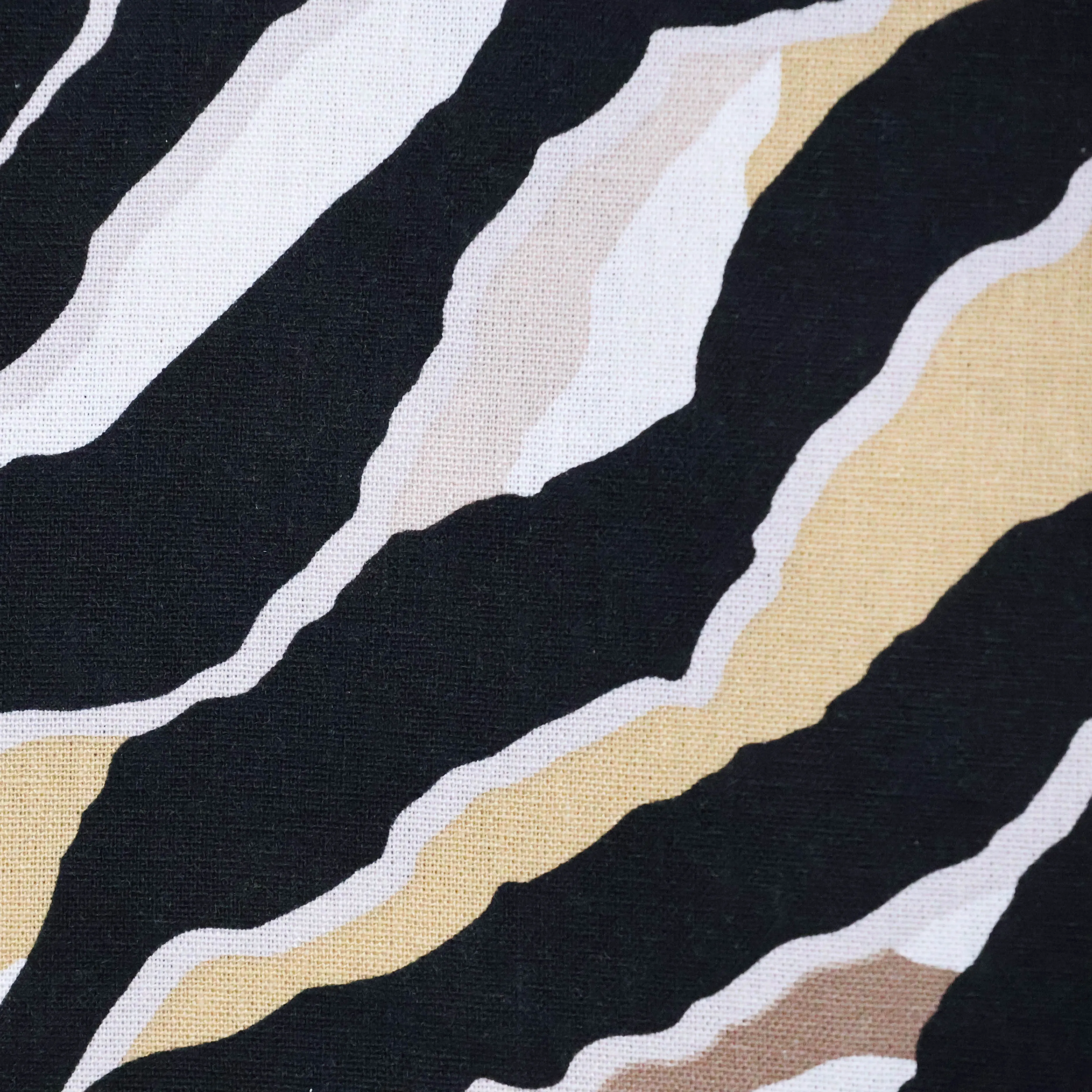 Viscose linnen multicolor beige met zebraprint